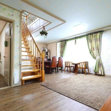 Yeowoogneul Pension Chuncheon Exterior photo