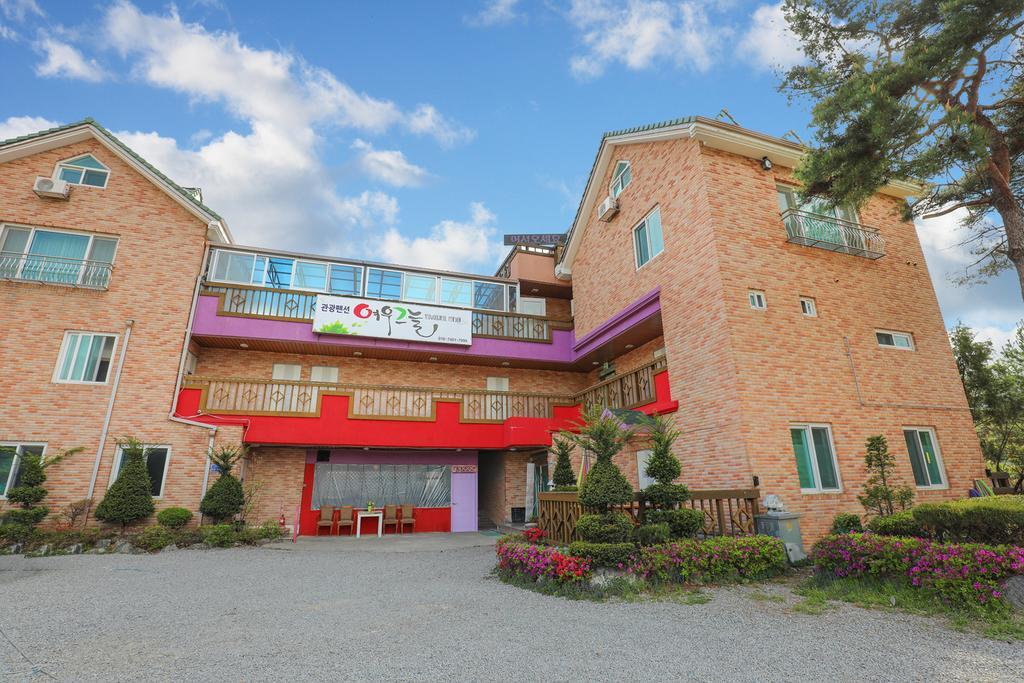 Yeowoogneul Pension Chuncheon Exterior photo