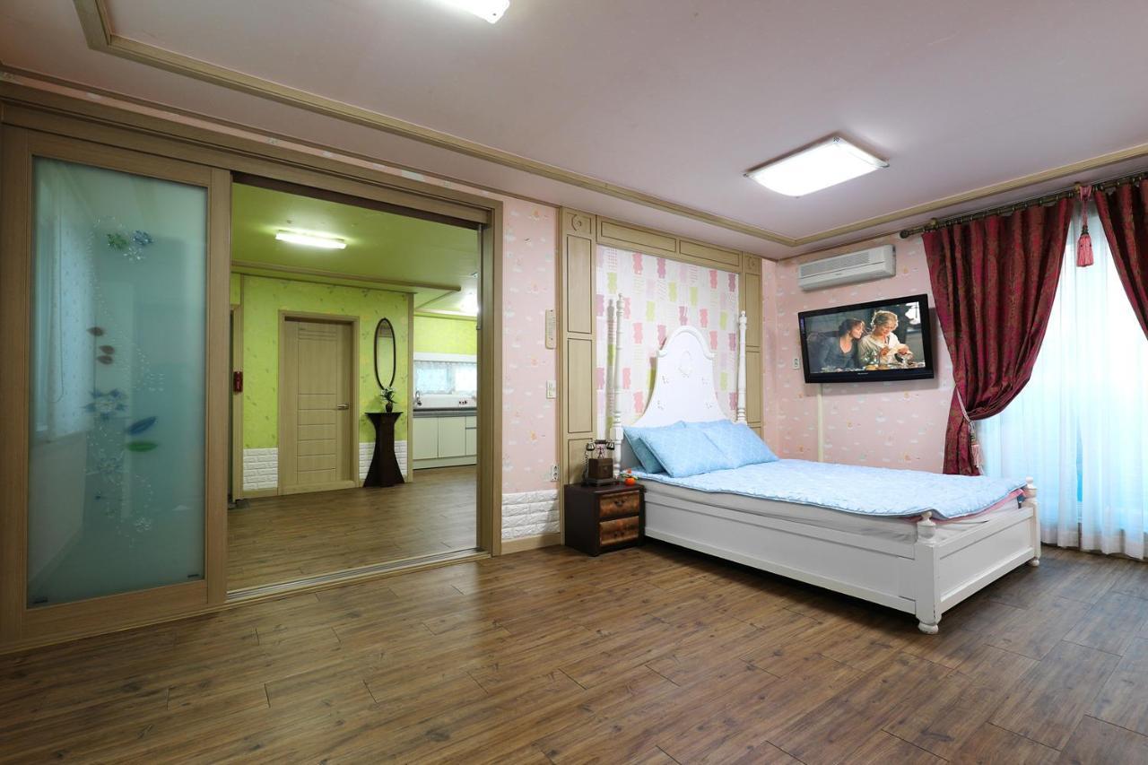 Yeowoogneul Pension Chuncheon Exterior photo